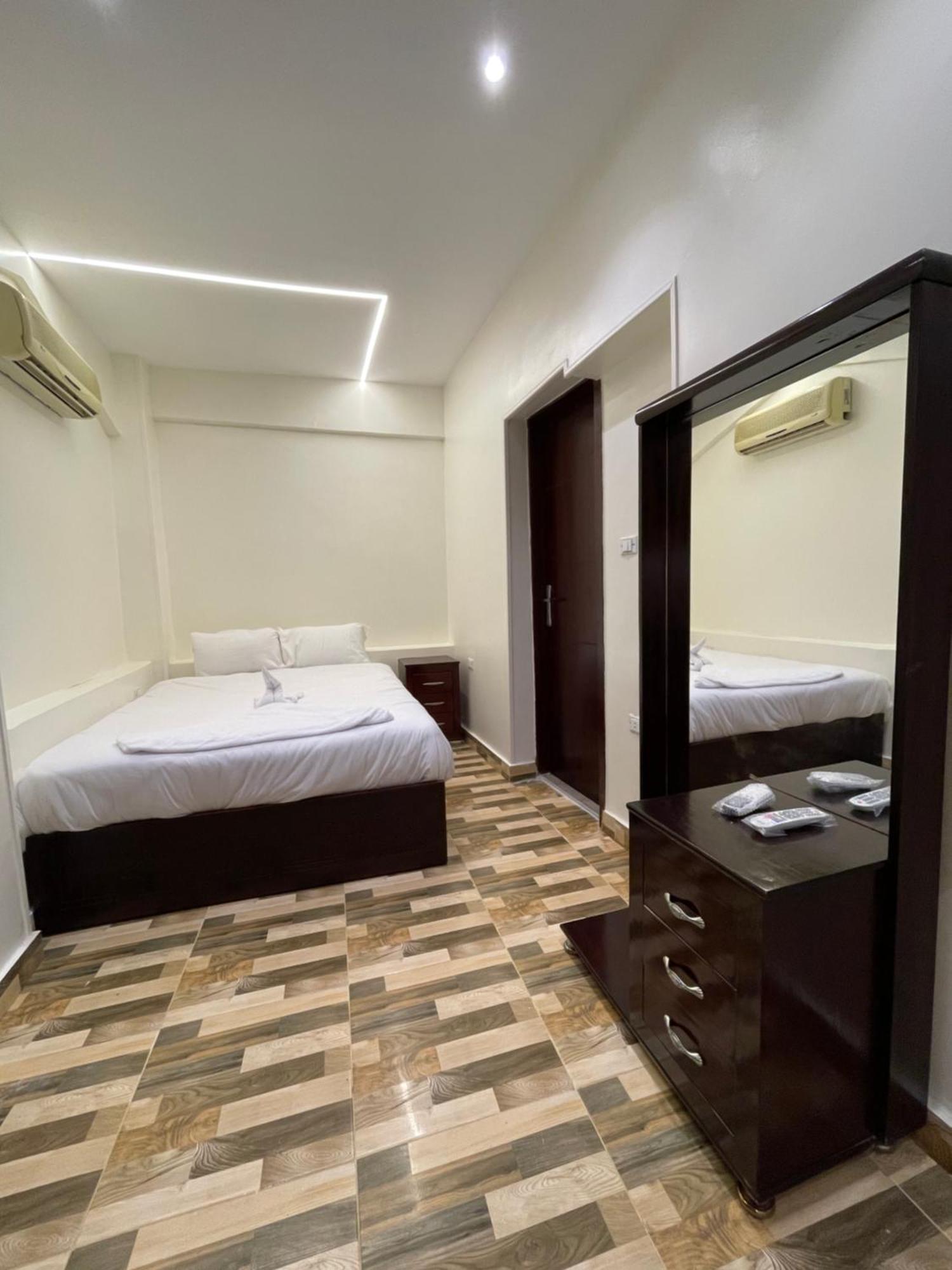 Basha Pyramids Inn Kafrat al Jabal Exterior photo